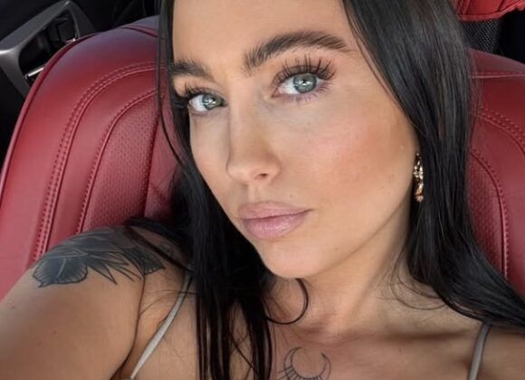 Dakotah Blue dakotahblue-blue-fans-web